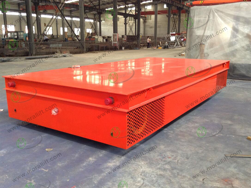 Trackless transfer cart
