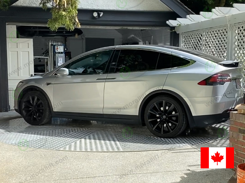 Car turntable installed in Canada