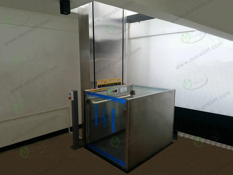 SS Wheelchair lift