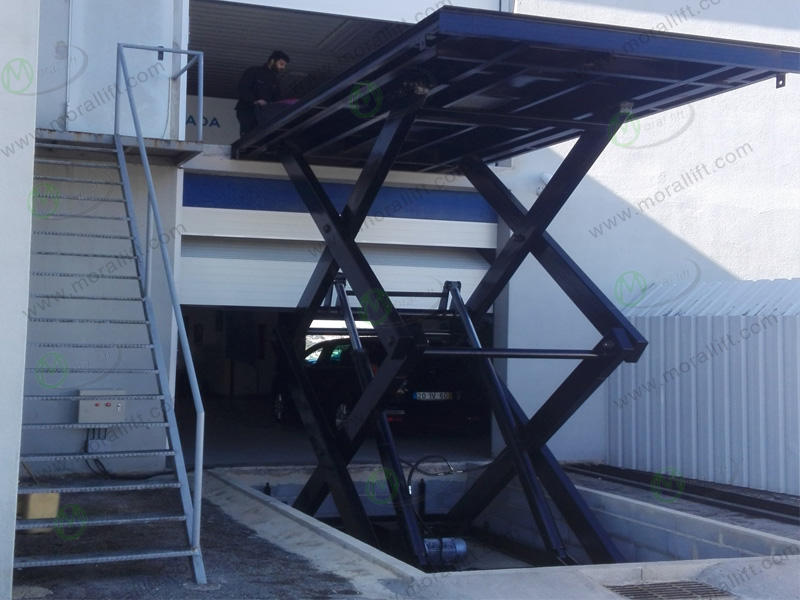 Single scissor car lift