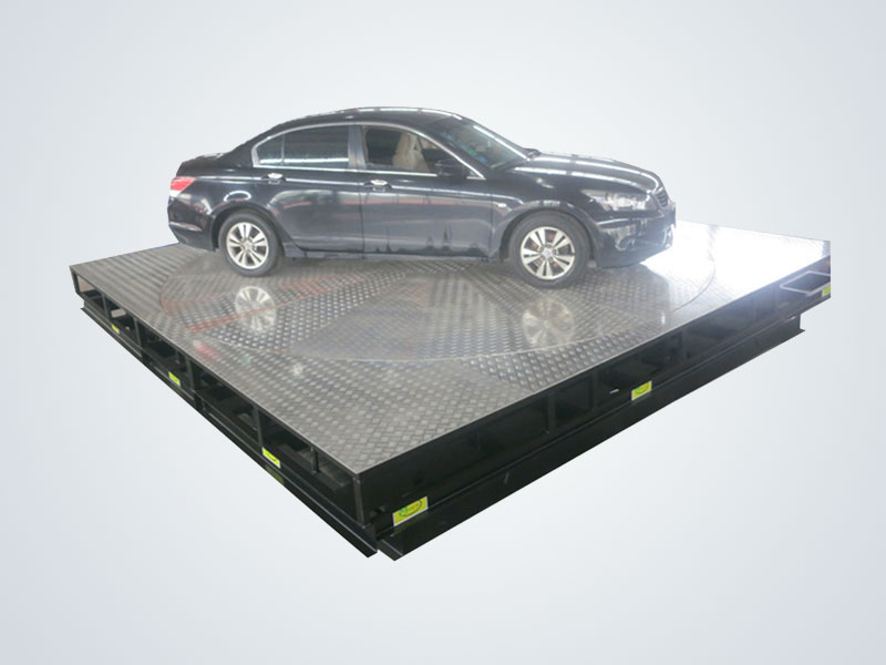 Lifting with revolving platform