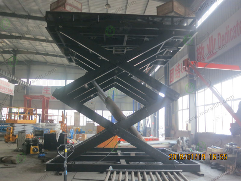 Lifting with revolving platform