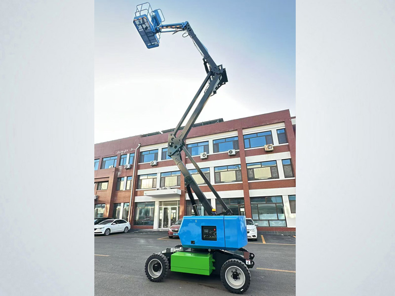 Self-propelled articulating boom lift