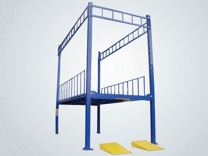 Four post car lift